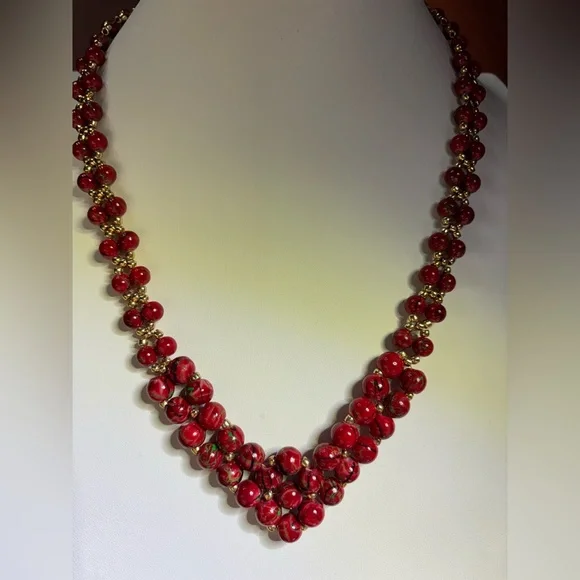 Handmade Red Green Gold Beaded Necklace with holiday design 20.5 inches - Picture 4 of 4